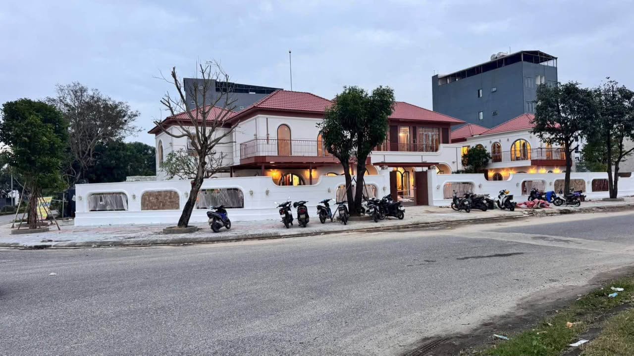 Bán biệt thự Khu 1B sát Đại học FPT Đà Nẵng 279m² giá 8 tỷ - Cơ hội đầu tư hấp dẫn!