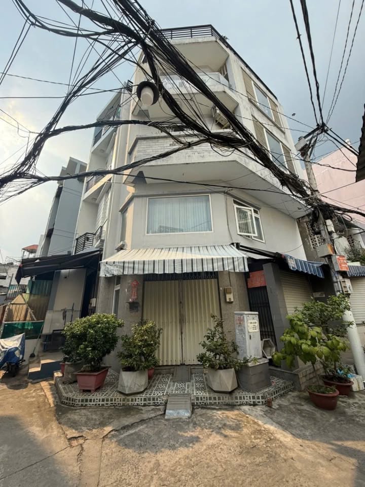 Nhà hẻm xe hơi Quận 11 36m² giá 7.6 tỷ - Pháp lý rõ ràng, sổ đẹp!