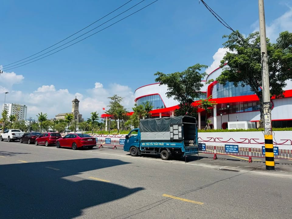 Nhà phố mặt tiền đường Thái Nguyên, Nha Trang 111.5m² giá 24 tỷ - Kinh doanh lý tưởng!