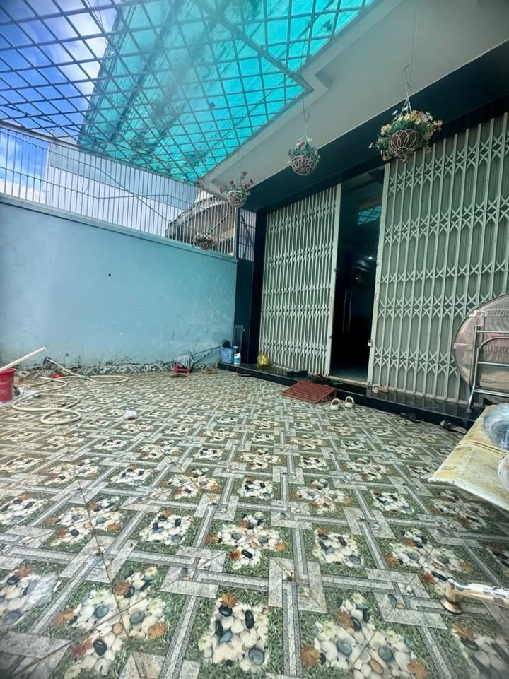 Nhà mặt tiền Lê Hồng Phong - Buôn Ma Thuột 60m² giá 6.3 tỷ - Phù hợp kinh doanh và ở ngay!