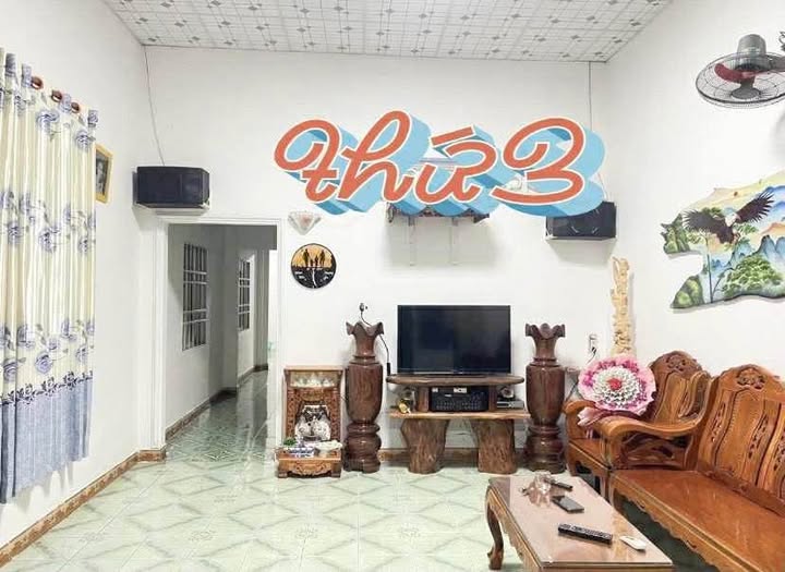 Nhà bán khu phố 3, phường Bình Phước 175m² giá 1.09 tỷ - Tiện nghi đầy đủ, sẵn sàng ở ngay!
