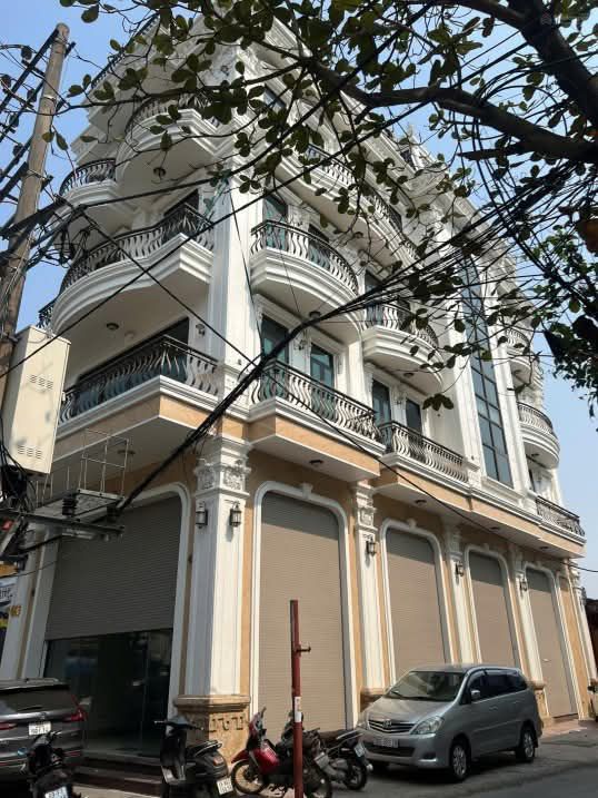 Bán FrontHouse lô góc Trần Hưng Đạo, Nam Định 153m² giá 31.68 tỷ - Tiềm năng đầu tư đỉnh!