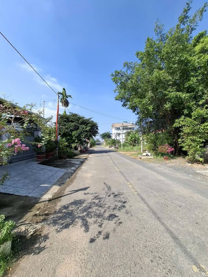 Nhà phố Ninh Sơn TP Tây Ninh 110m² giá 1 tỷ - Nhà đẹp đầy đủ công năng!