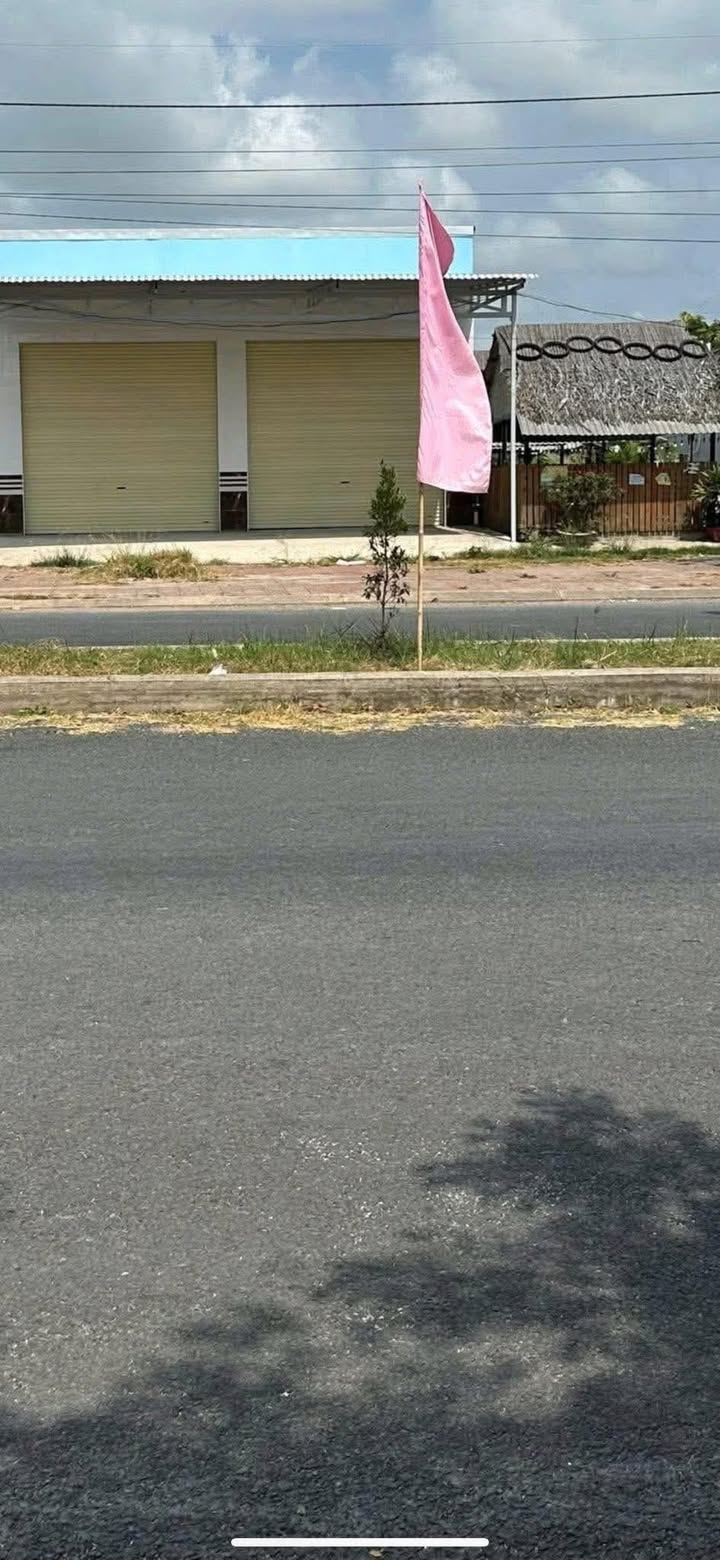 Nhà ấp 4, xã Sông Đốc, Cà Mau 460m² giá 3.8 tỷ - Sổ hồng chính chủ!