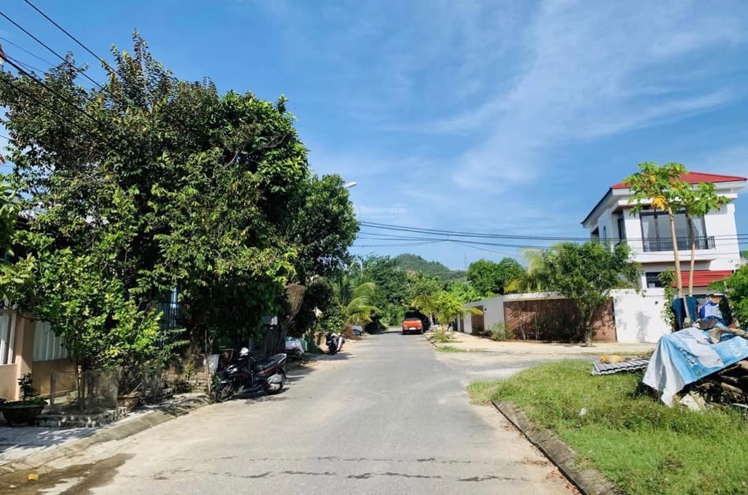 Lô đất biệt thự TĐC Hòa Liên 4, Đà Nẵng 196m² giá 4.42 tỷ - View sông thoáng mát!