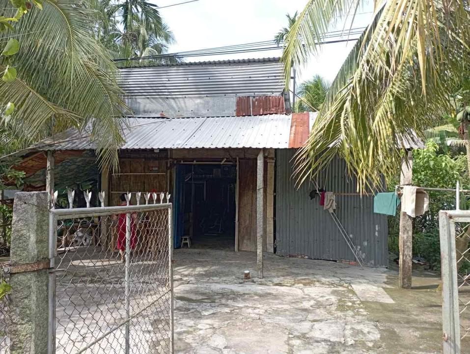 Nhà mặt tiền đường 911, xã Huyền Hội, huyện Càng Long, 154m², Giá 900 triệu - Cơ hội đầu tư tốt!