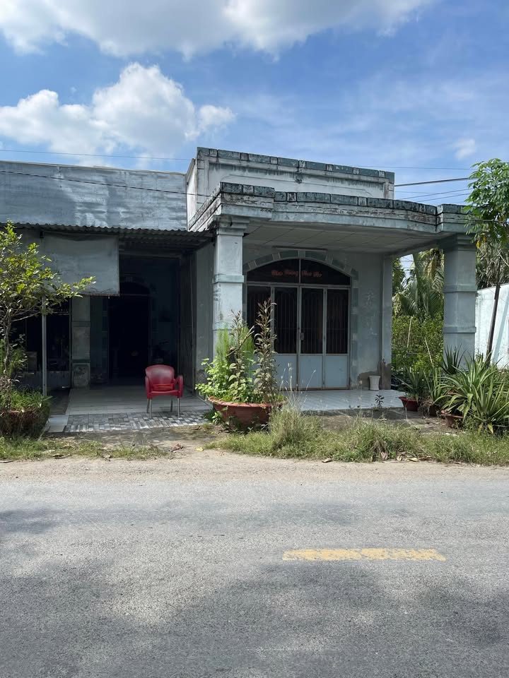 Nhà mặt tiền đường huyện 37, Trà Vinh 119m² giá 880 triệu - Sẵn sàng vào ở ngay!