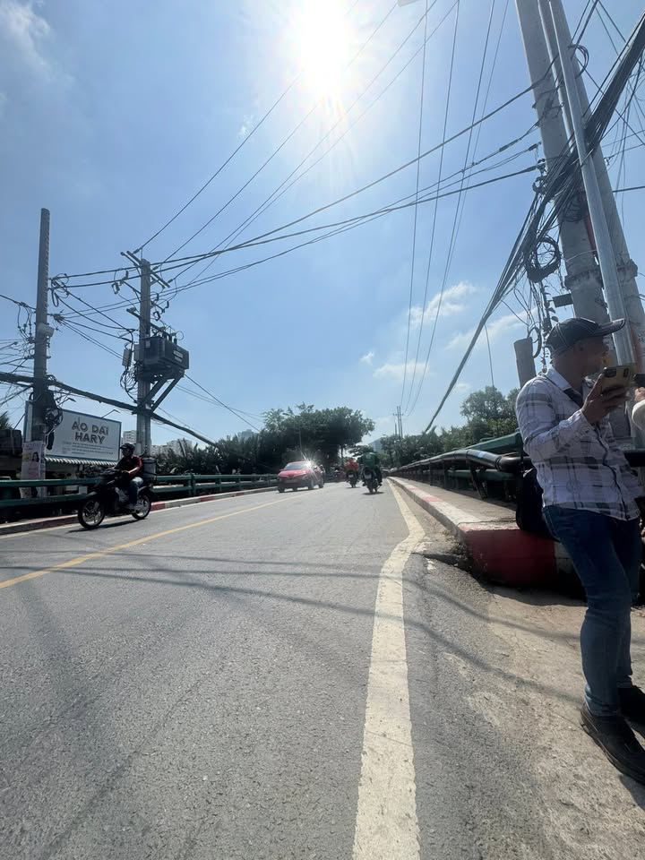 Nhà 2 tầng Lê Văn Lương 23.85m² giá 5.5 tỷ - Dòng tiền 16 triệu/tháng!