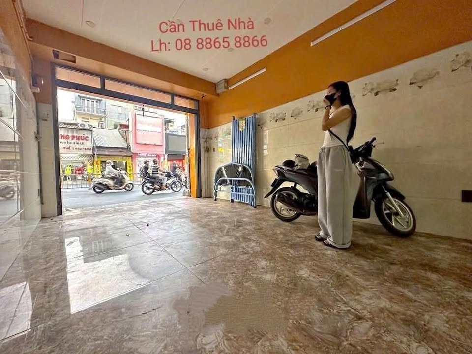 Cho thuê mặt tiền Nguyễn Văn Cừ, Cần Thơ 150m² giá 23 triệu - Mặt bằng mới cứng, kinh doanh thuận lợi!