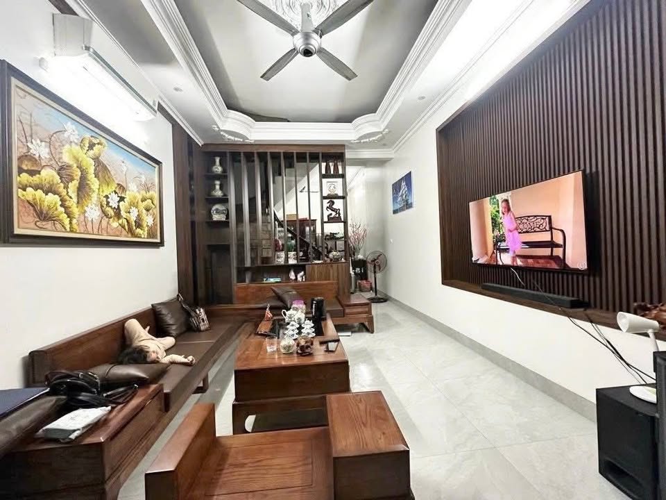 Nhà phố Yên Hòa Cầu Giấy 55m² giá 15.89 tỷ - Sổ đỏ chính chủ, giao dịch ngay!