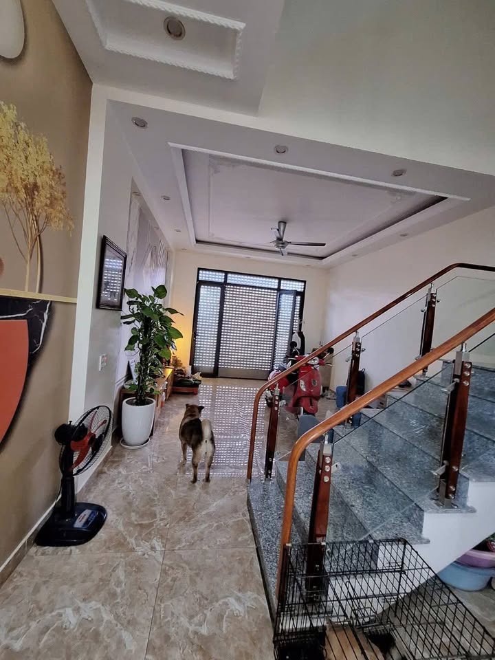 Nhà 3 tầng ngõ ô tô đường Nguyễn Lương Bằng 47.3m² giá 2.1 tỷ - Tiện ích đầy đủ!