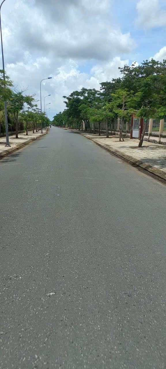 Đất nền tái định cư đường số 4, khu công nghiệp Giao Long 120m² giá 1.25 tỷ - Cơ hội đầu tư sinh lời!