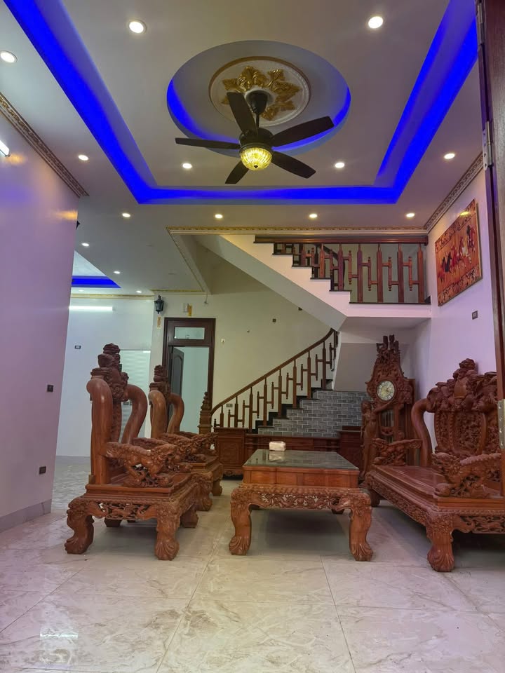 Nhà 3 tầng Phúc Lộc Hà Nội 103m² giá 4.7 tỷ - Full nội thất chỉ việc sách vali vào ở!