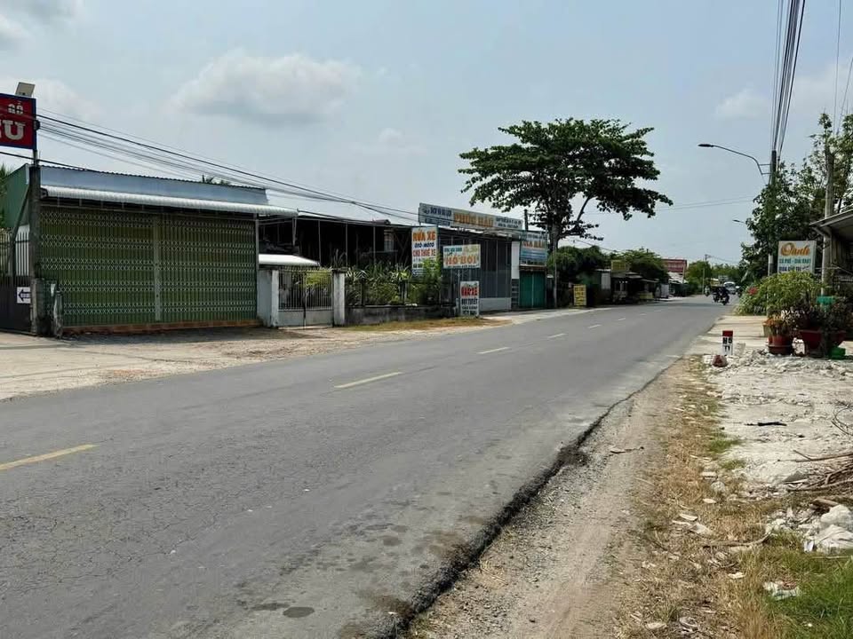 Đất mặt tiền Quốc Lộ 53 Vĩnh Long 670,5m² giá 3,2 tỷ - Cơ hội đầu tư tuyệt vời!