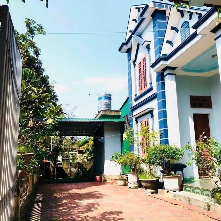 Nhà bán chính chủ 500m² tại Vàng Danh, Uông Bí - Giá 1.3 tỷ, sân vườn rộng rãi!