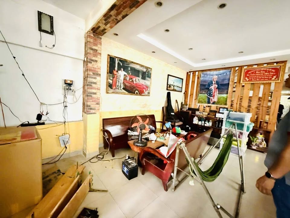 Nhà phố Phú Xuân, Nhà Bè 126m² giá 8.3 tỷ - Ô tô vào tận nơi, xây dựng 5 tầng!