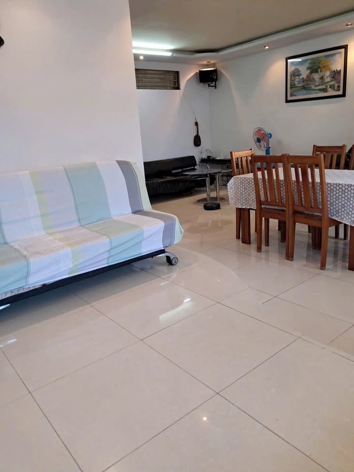 Căn hộ Kiến Thành Quận 6 68m² giá 2.55 tỷ - Sổ hồng chính chủ, gần chợ và trường học!