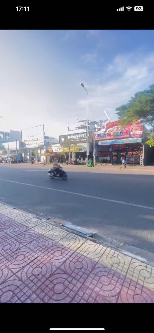 Đất 2 mặt tiền Võ Văn Kiệt + Nguyễn Phúc Nguyên, Phan Thiết 400m² - Kinh doanh đắc địa!