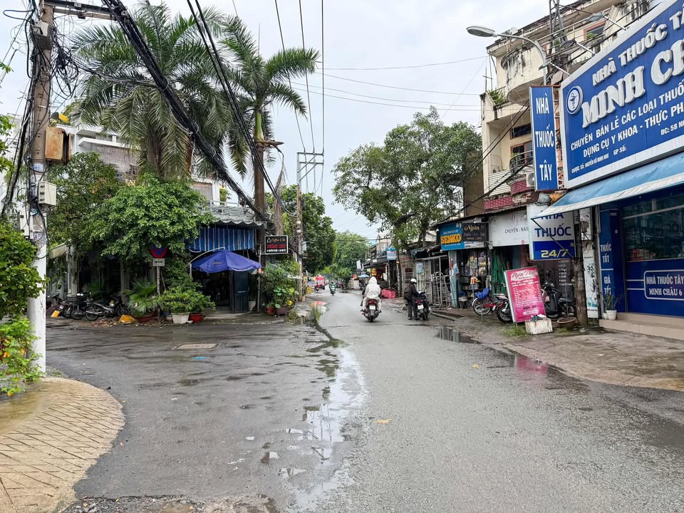 FrontHouse Gò Vấp 72m² giá 10.x tỷ - Kinh doanh sầm uất mặt tiền Nguyễn Tư Giản!