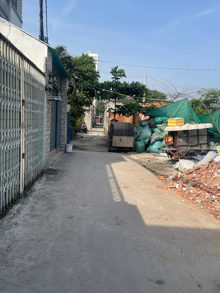 Đất nền An Phú Đông 110m² giá 3.7 tỷ - Cơ hội đầu tư hiếm có!