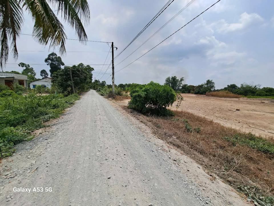 Đất mặt tiền Sông Vàm Cỏ Tây, Hướng Thọ Phú 8600m² giá 17.2 tỷ - Đầu tư sinh lời ngay!