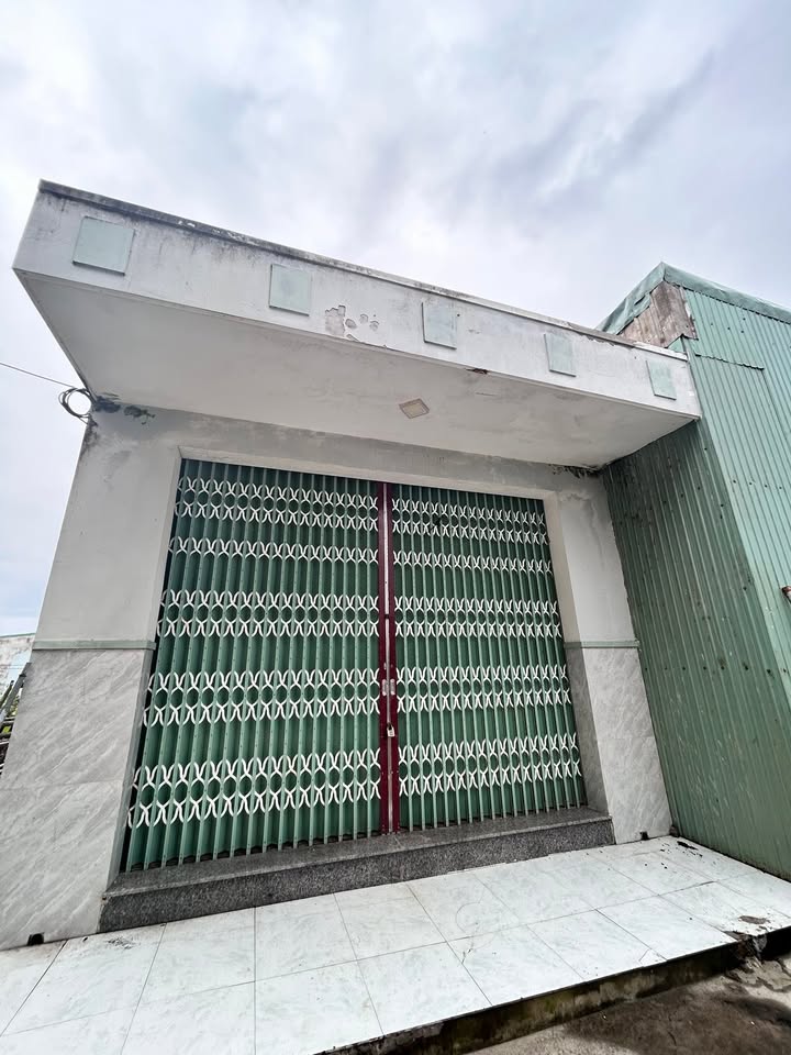 Nhà cho thuê khu vực Nhơn Bình, Quy Nhơn 80m² - Sân vườn thoáng mát!