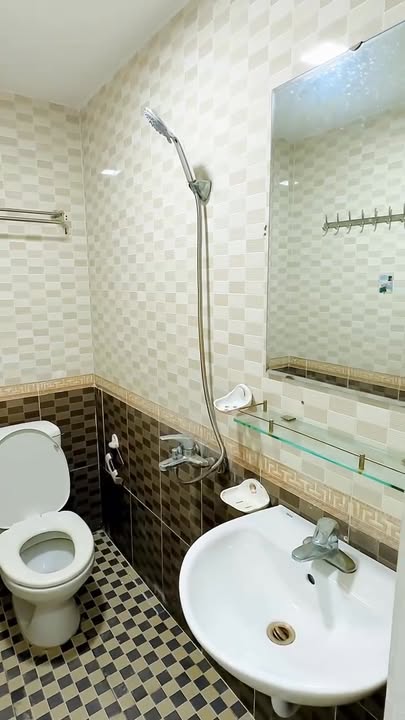 Nhà CCMN 1 Ngủ tại Trung Kính, Cầu Giấy 25m² giá 5.3 triệu - Tìm người ở ngay!