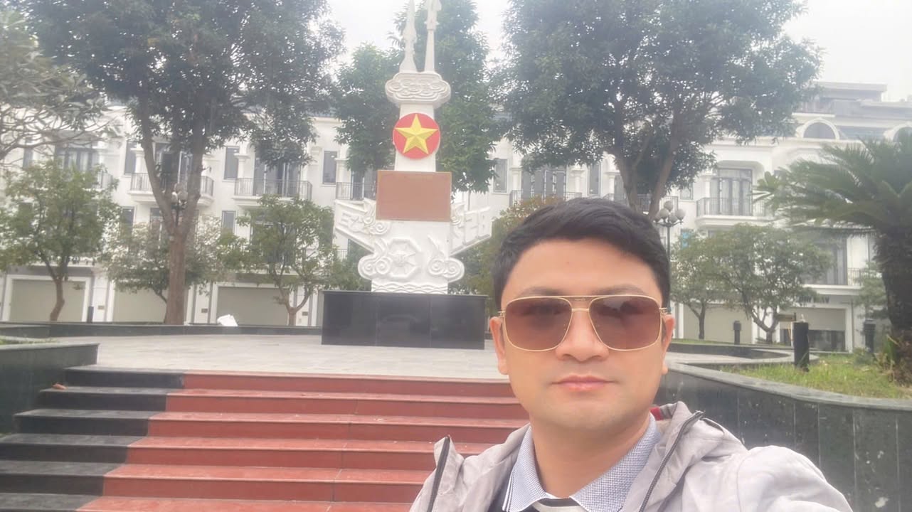 Shophouse Cổ Loa 70m² giá 13 tỷ - Căn góc view quảng trường đẹp tuyệt!