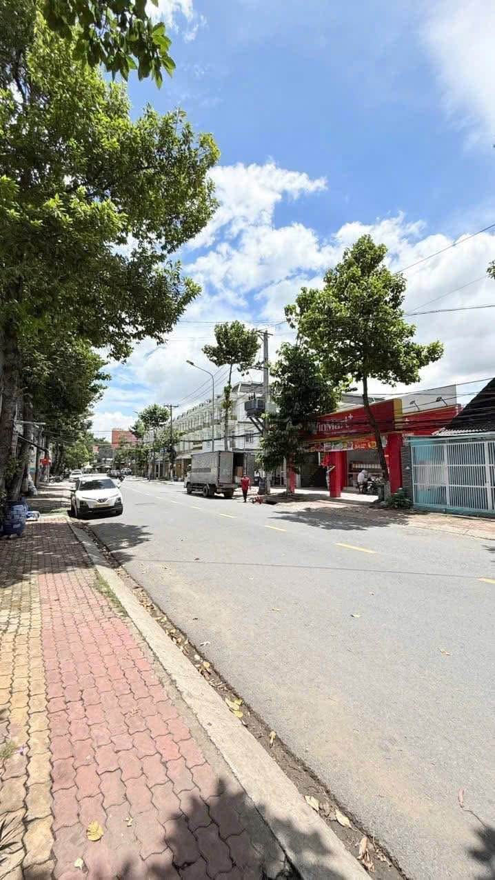 Đất nền mặt tiền Võ Thị Sáu Dĩ An 177m² giá 9 tỷ - Đầu tư sinh lời ngay!