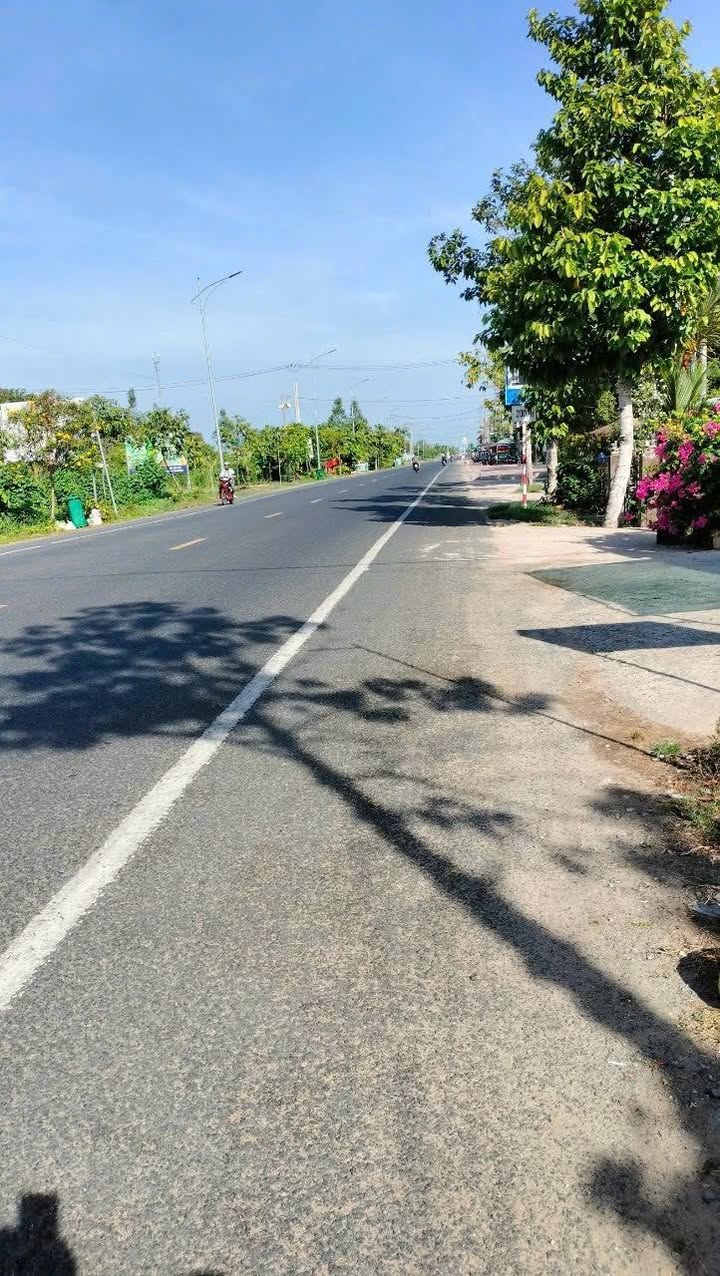 Đất nền mặt tiền DT922, xã Đông Hiệp, 165m² giá 1.2 tỷ - Gần trường và chợ