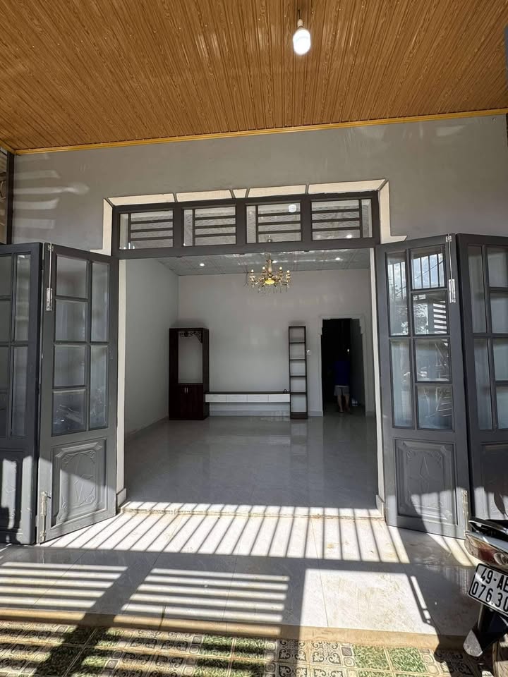 Nhà và đất tại Kado, Đơn Dương 1820m² - Giá chỉ 2.2 tỷ, cơ hội hiếm có!