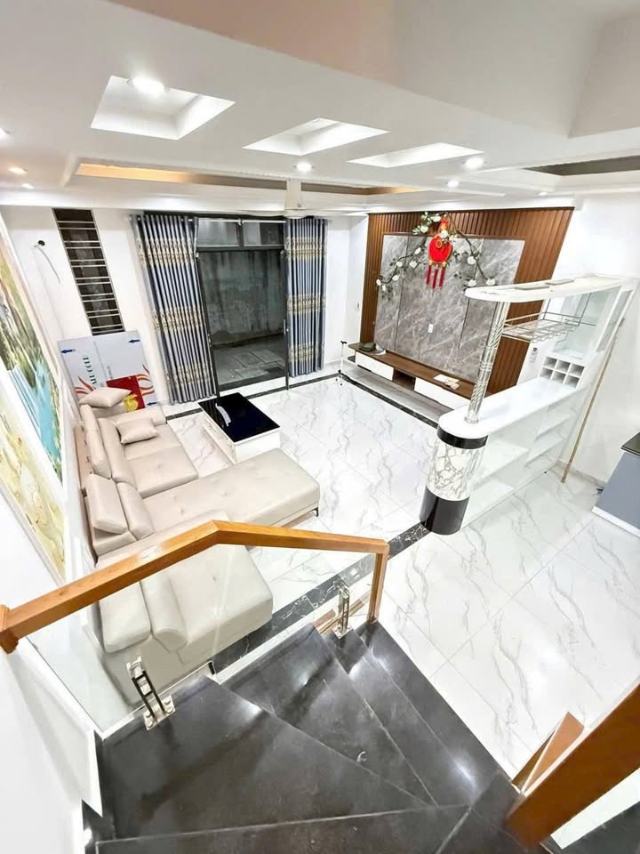 Nhà phố Giếng Nảy, Kiến An, Hải Phòng 40m² giá 2.39 tỷ - Sổ đỏ chính chủ!