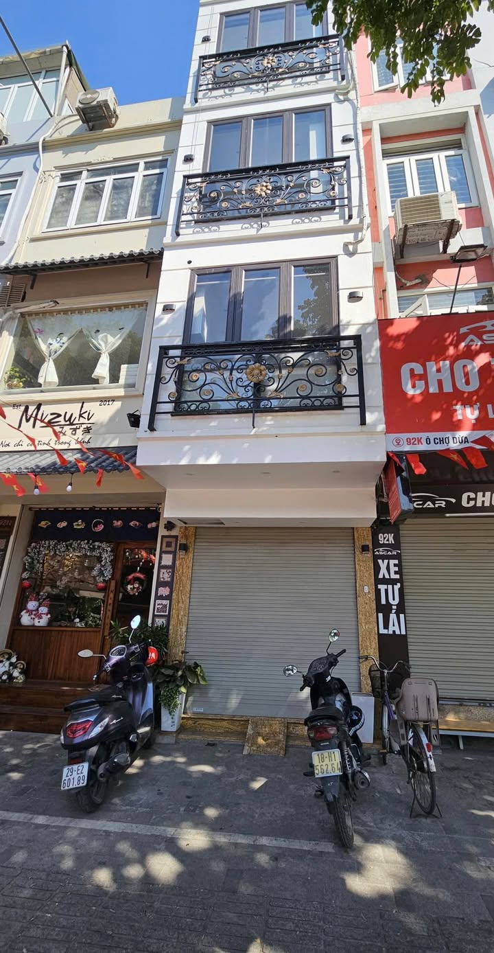 Nhà mặt phố Ô Chợ Dừa, Đống Đa 14m² giá 7.55 tỷ - Đầu tư sinh lời ngay!