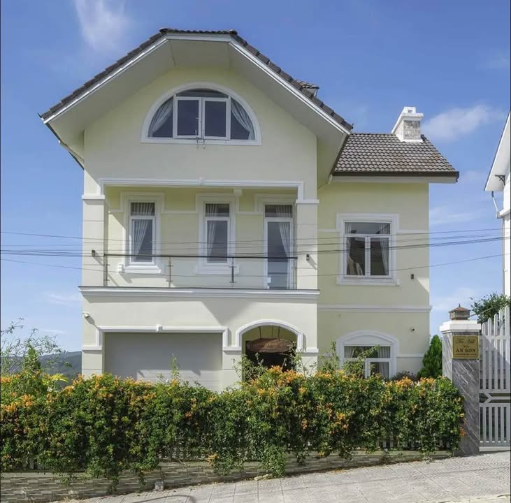 Villa nghỉ dưỡng cho thuê tại Đà Lạt 406m² giá 30 triệu - Không gian yên tĩnh, tiện nghi!