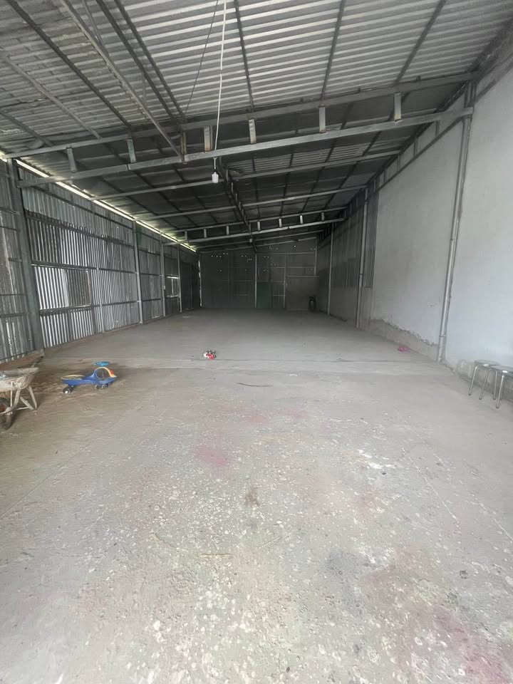 Cho thuê xưởng 200m² tại Xuân Thới Sơn, Hóc Môn - Giá chỉ 10 triệu/tháng!