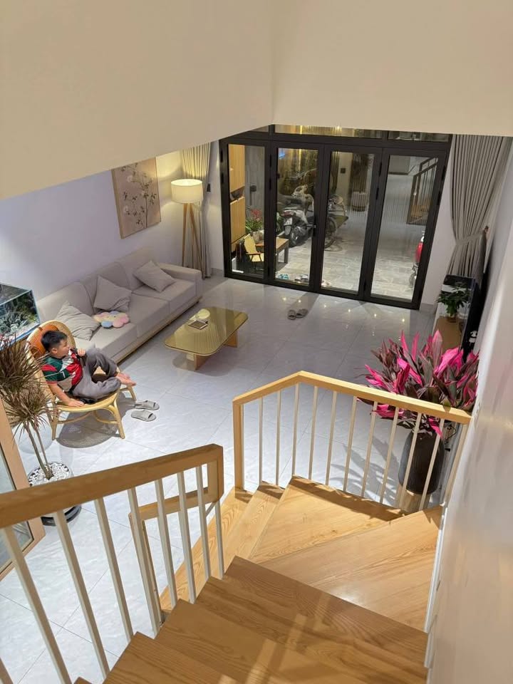 Nhà phố Quận 7 đường Huỳnh Tấn Phát 60m² giá 12 tỷ - Cơ hội đầu tư hấp dẫn!