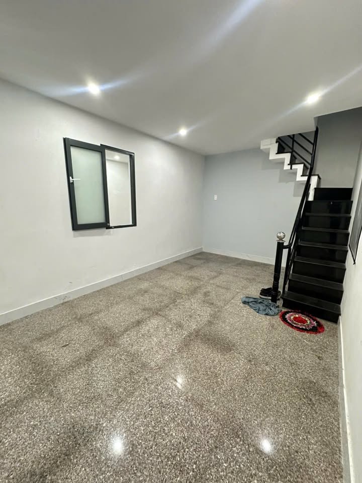 Nhà nguyên căn Đống Đa, Quy Nhơn 2PN giá 5 triệu - Sẵn sàng vào ở!