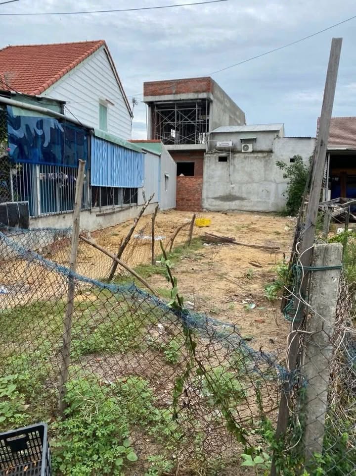 Đất nền đường Nguyễn Thị Định, Sơn Trà 140m² giá 2 tỷ - Đường nhựa rộng rãi, tiện ích đầy đủ!