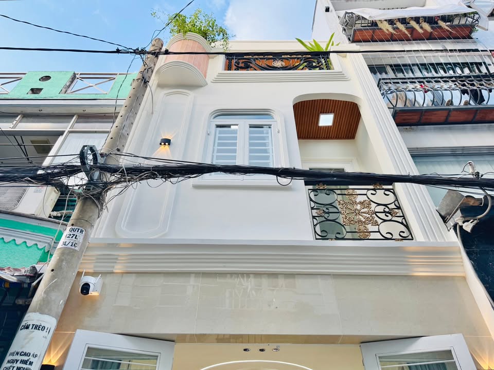 Mini House Gò Vấp 20m² giá 3.68 tỷ - Hẻm xe hơi, thiết kế hiện đại!