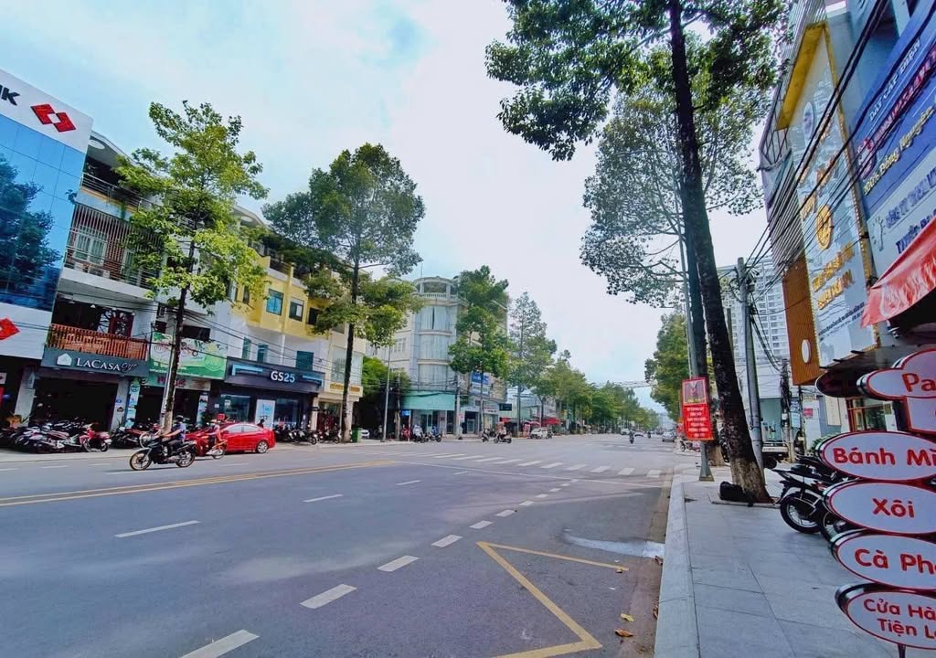 FrontHouse mặt tiền Võ Thị Sáu, Biên Hòa 72m² giá 16.5 tỷ - Thích hợp văn phòng, bán gấp!