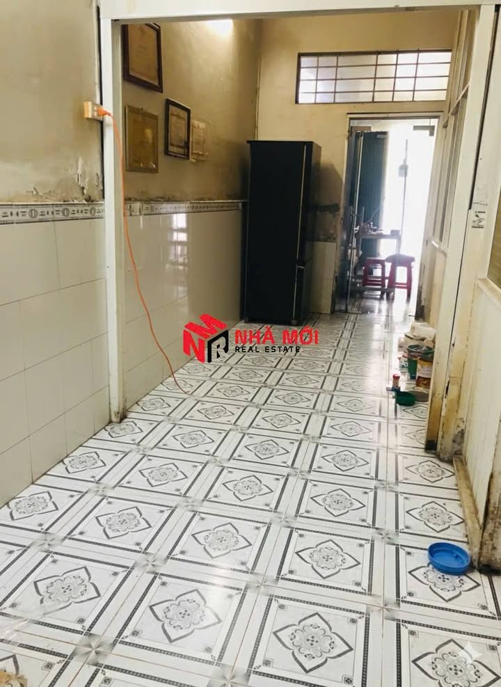 Nhà mặt tiền Mạc Đỉnh Chi, Cà Mau 77m² giá 1.95 tỷ - Kinh doanh thuận lợi!