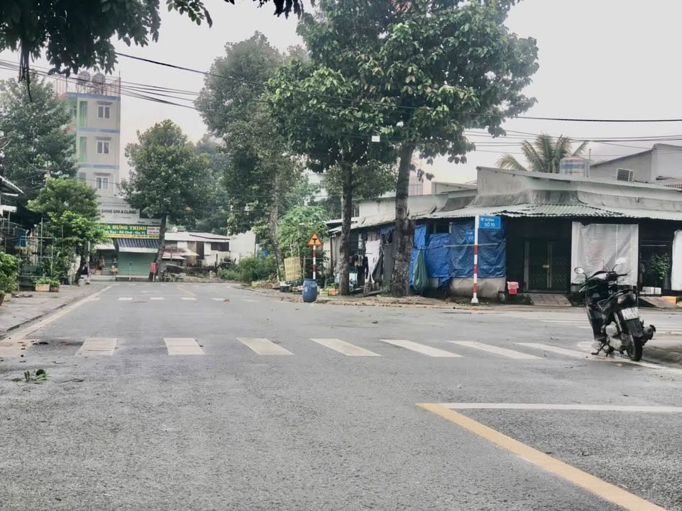 Đất thổ cư đường số 57, P. Phú Tân, Thủ Dầu Một 100m² giá 2.4 tỷ - Vị trí đẹp, sổ hồng chính chủ!