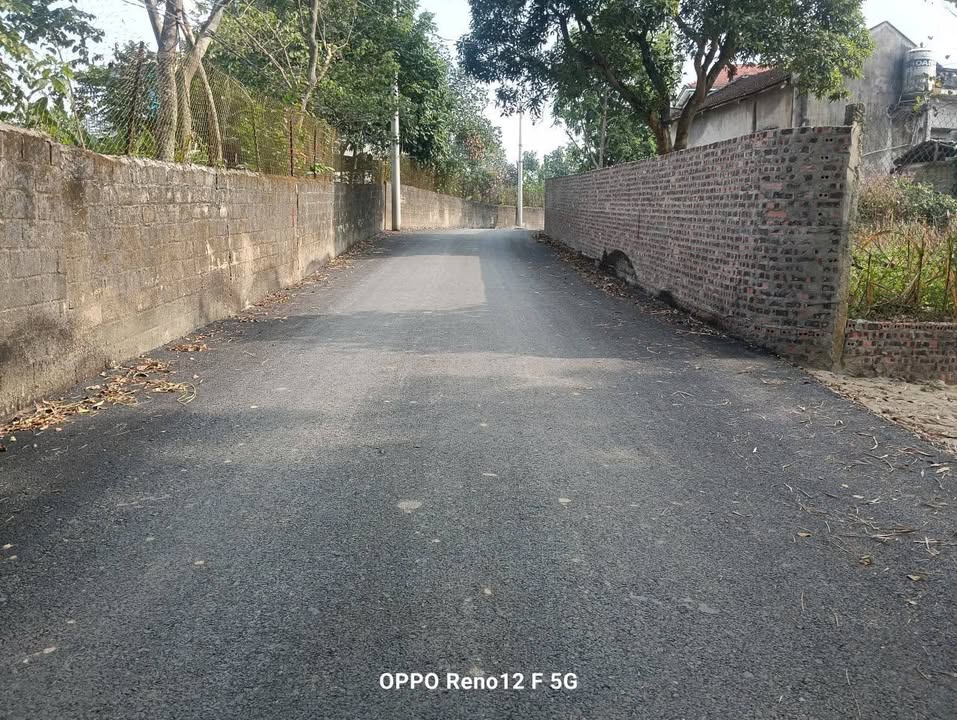 Đất thổ cư 2 mặt tiền xã Nhạo Sơn, Sông Lô 300m² - Giá chỉ 1.5 tỷ VND!