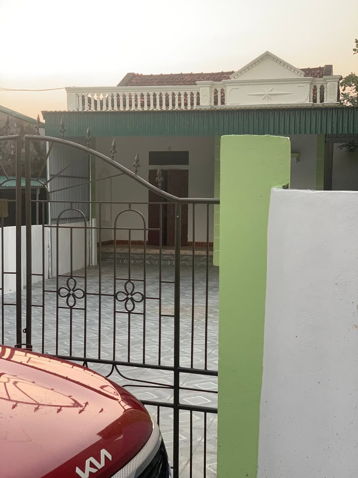 Nhà cấp bốn tại xã Quảng Đức, huyện Quảng Xương 188m² giá 1.35 tỷ - Ô tô vào tận sân!