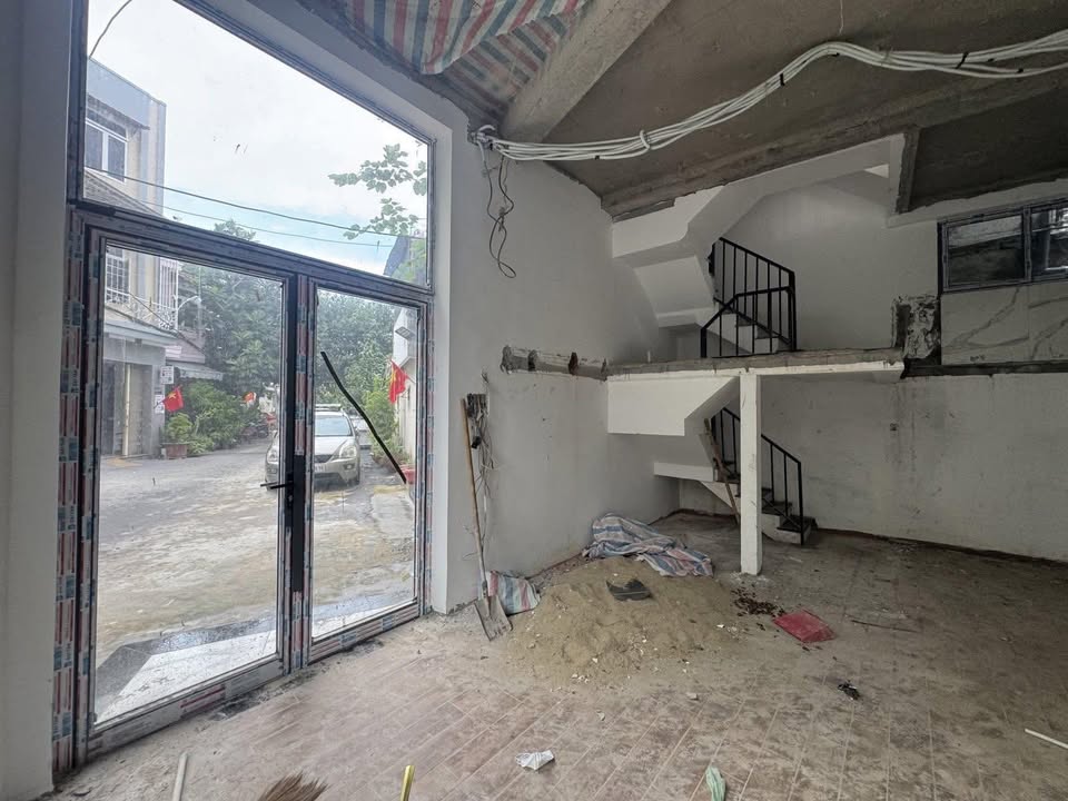 Nhà 4 tầng lô góc đường Duy Tân 50m² giá 7 tỷ - Cơ hội đầu tư tuyệt vời!