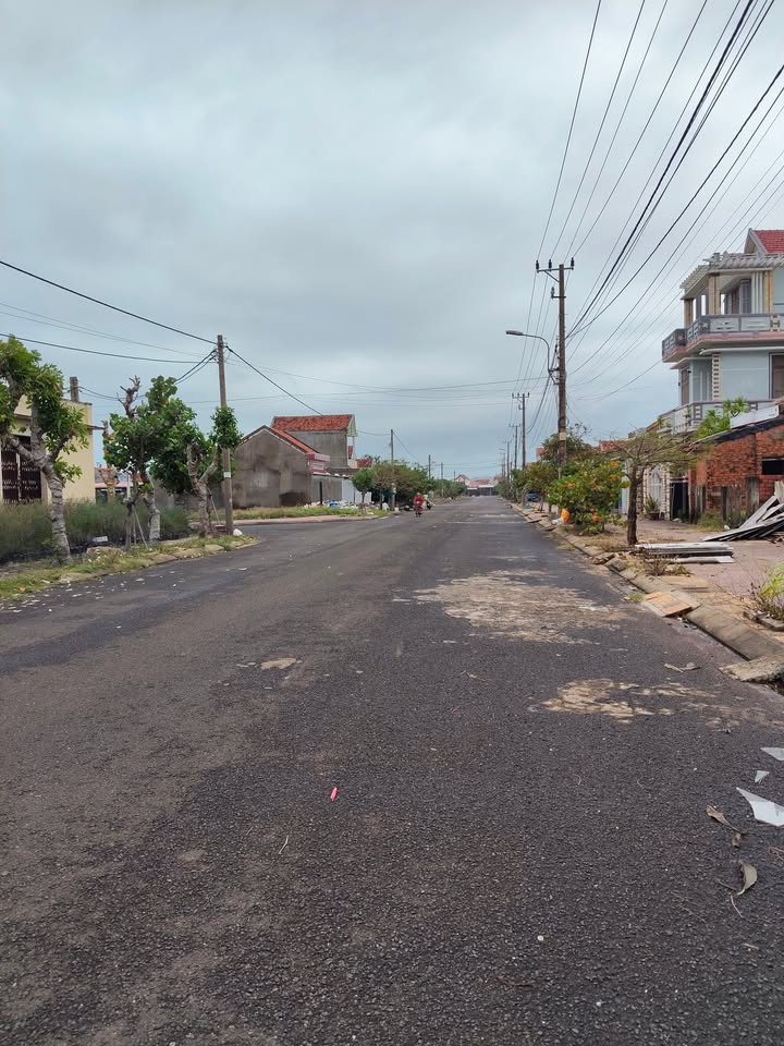 Đất nền Tái định cư Phú Lạc 200m² giá 2.8 tỷ - Đầu tư sinh lời ngay!