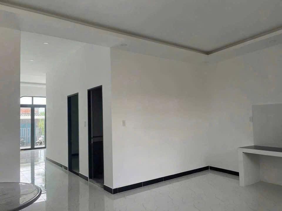 Nhà riêng Bình Thới, Bình Đại 225m² giá 1.4 tỷ - Nhà mới, an ninh tốt!