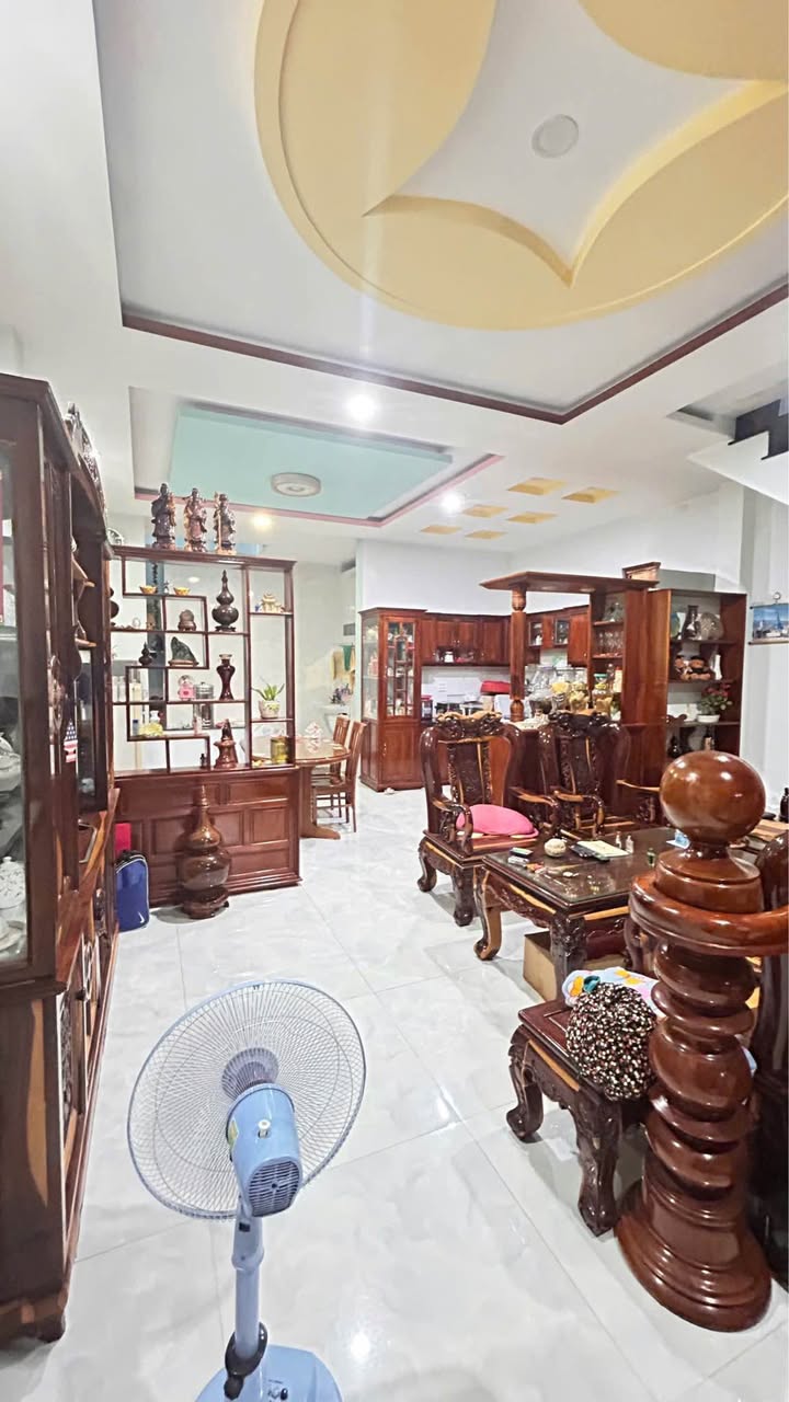 Nhà mặt tiền kinh doanh Thủ Khoa Huân 132m² giá 11 tỷ - Đầu tư sinh lời ngay!