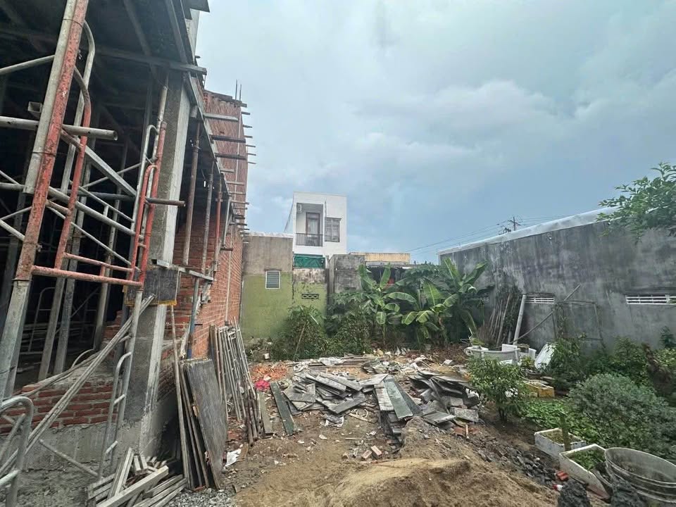 Đất Vĩnh Hiệp Nha Trang 100m² giá 1.97 tỷ - Khu dân cư đông đúc, tiện nghi!