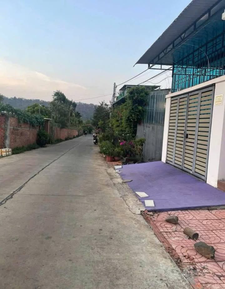 Nhà thổ cư 3 phòng ngủ hẻm 107 Nguyễn Phúc Chu 110m² giá 1.9 tỷ - Sẵn sàng vào ở!